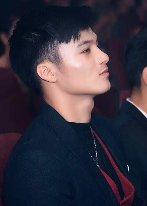 Trong số 30 thí sinh lọt vào vòng chung kết, Tấn Phát được đánh giá là ứng viên tiềm năng.