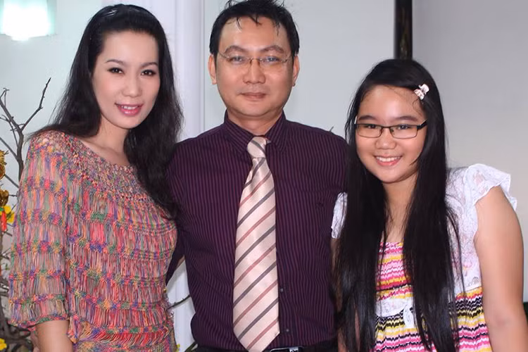 Cách đây khoảng 5 năm, con gái đầu lòng của Trịnh Kim Chi sở hữu vóc dáng mũm mĩm.