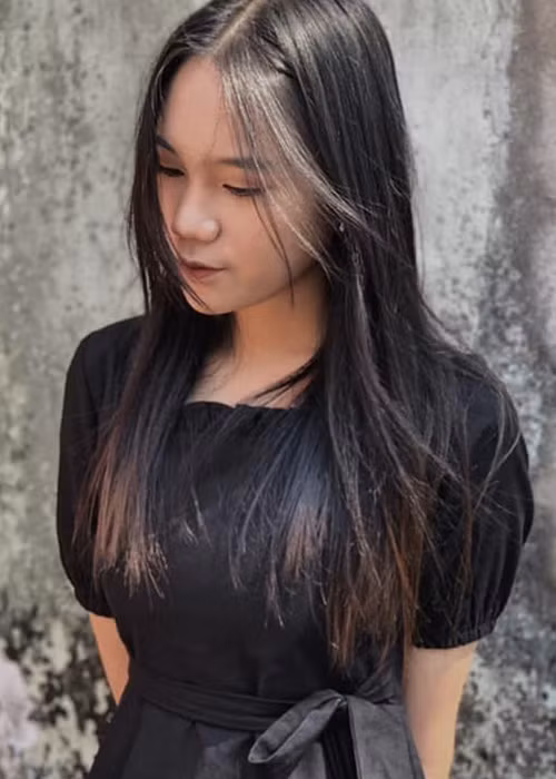 Con gái của Trịnh Kim Chi luôn tránh xa ồn ào thị phi của làng giải trí.