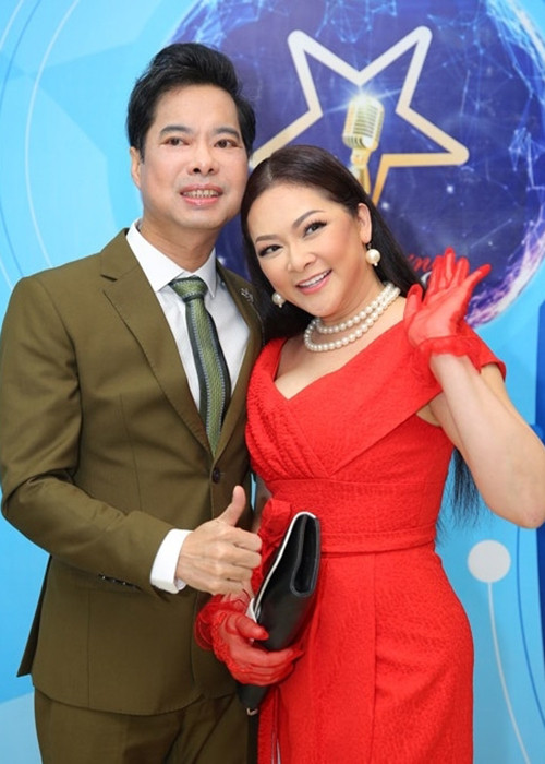 Ngọc Sơn cho hay, anh rất yêu mến Như Quỳnh, từ 20 năm trước nhưng giờ đây họ chỉ là hai anh em thân thiết với nhau trong nghề và trong cuộc sống đời thường.