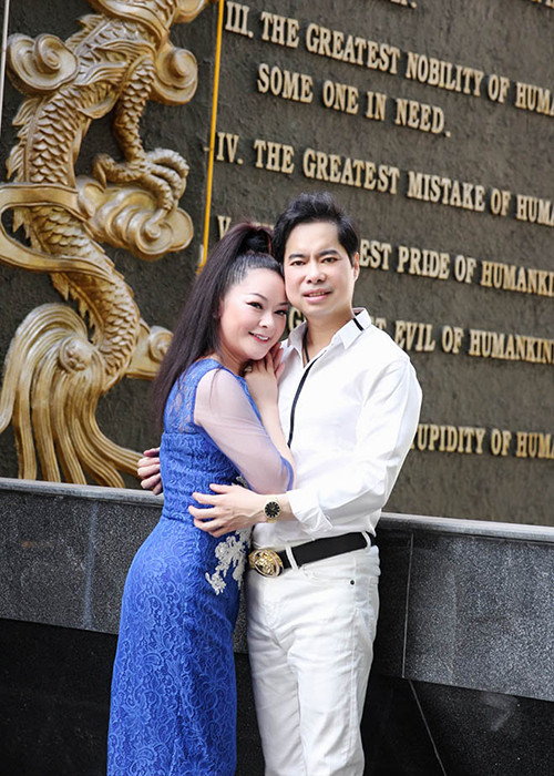 Trả lời Vietnamnet, Ngọc Sơn khẳng định không có chuyện anh và Như Quỳnh tổ chức đám cưới. Theo nam ca sĩ, khi nào có tin vui, anh sẽ thông báo tới người hâm mộ. Trong khi đó, phía ca sĩ Như Quỳnh cũng cho rằng chuyện kết hôn với Ngọc Sơn chỉ là lời đồn không có căn cứ.