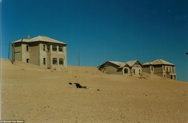 Vào thời kỳ thịnh vượng nhất, nơi đây có 700 gia đình với 1.200 người sinh sống.