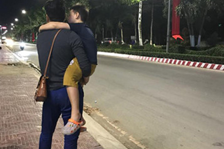 Trung Kiên đã dành tất cả những gì tốt đẹp nhất cho bé Cà Pháo.