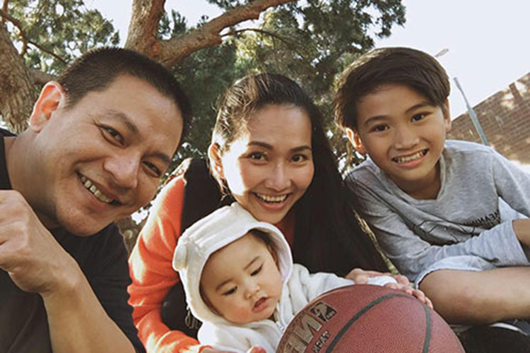 Doanh nhân Andy cũng khiến nhiều người ngưỡng mộ khi yêu chiều bé Sonic - con trai của Kim Hiền.