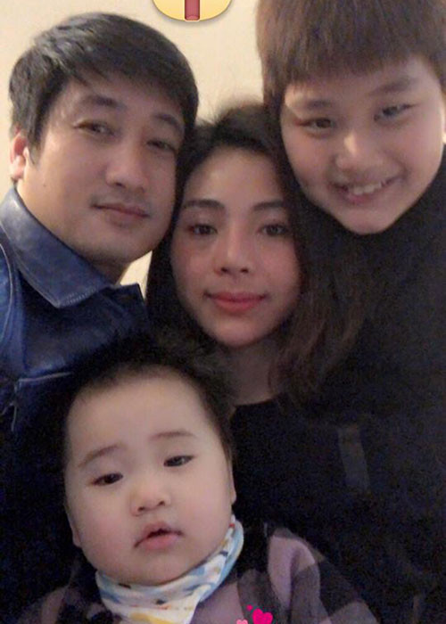 Đời tư của Ngọc Quỳnh nhận được sự chú ý của khán giả sau khi anh gây ấn tượng với vai diễn trong "Hoa hồng trên ngực trái".