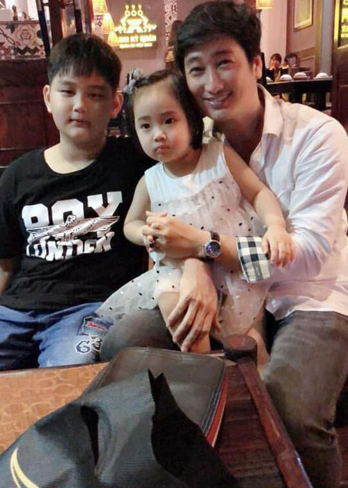 Tổ ấm của nam diễn viên có đủ nếp đủ tẻ.