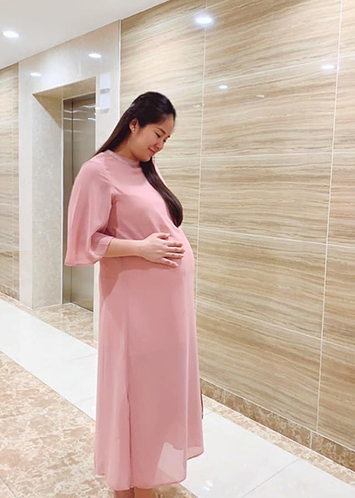 Vợ chồng Lê Phương đặt tên thân mật cho con gái là Bông.