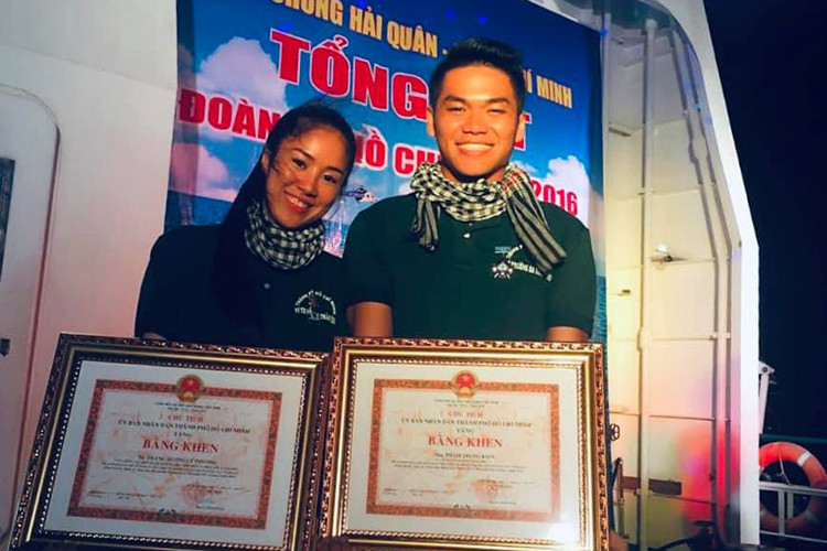 Trước khi quen biết Trung Kiên, Lê Phương từng qua một lần đò và có một cậu con trai riêng.