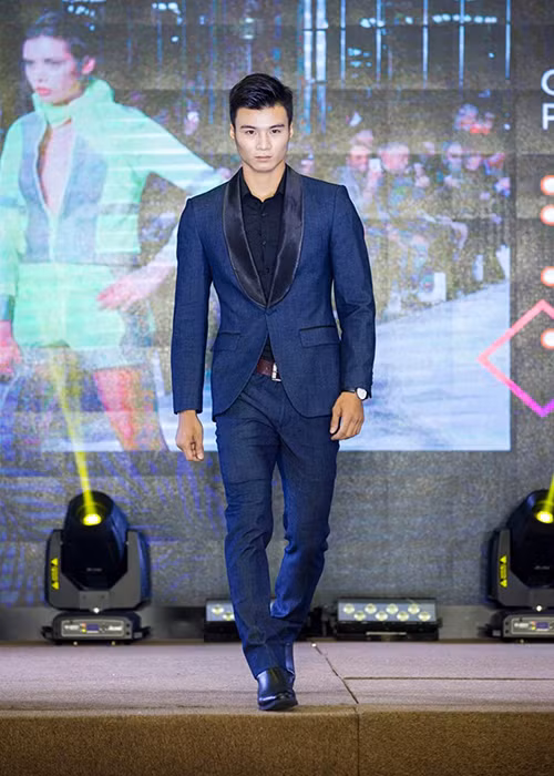 Giữa ồn ào, thí sinh Mister Việt Nam 2019 làm bản tường trình gửi BTC cuộc thi thừa nhận có quan hệ tình cảm với nhân vật nữ trong clip.