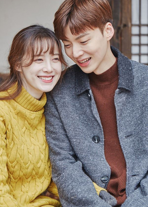 Goo Hye Sun vừa tuyên bố cuộc hôn nhân giữa cô và Ahn Jae Hyun tan vỡ sau 3 năm.
