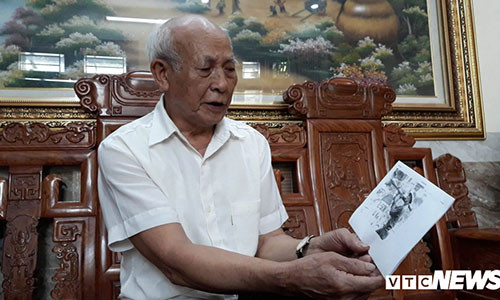 Doan ket hanh trinh tim nguoi linh trong buc anh noi tieng cuoc chien chong TQ-Hinh-4