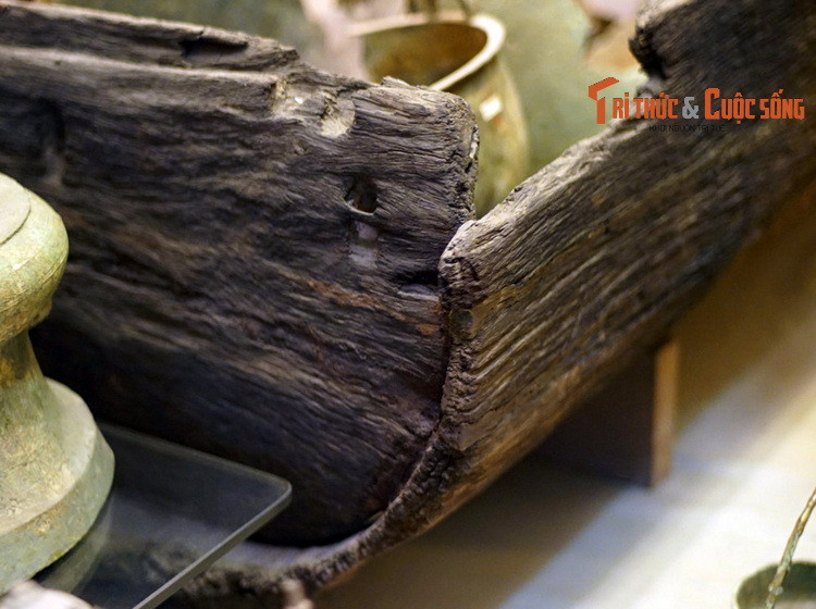 Các chuyên gia trong và ngoài nước đánh giá, mộ thuyền Việt Khê là một phát hiện khảo cổ học đặc biệt. Ngôi mộ là minh chứng điển hình cho táng thức và táng tục của cư dân Đông Sơn giai đoạn sớm, đồng thời đưa đến hình dung trực quan, sinh động về đời sống văn hóa của người Việt cổ.