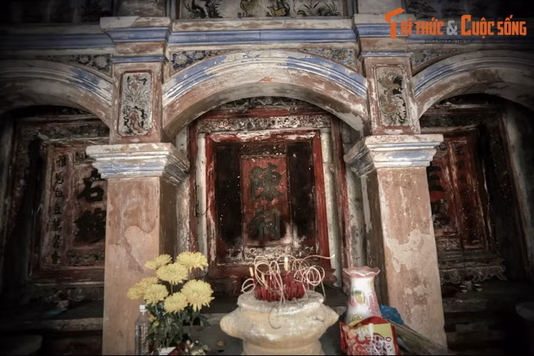 Dù không còn nguyên vẹn, những đường nét kiến trúc tinh xảo của công trình vẫn khiến hậu thế trầm trồ thán phục. Có dịp ghé thăm Thủ Dầu Một, nhiều du khách phương xa không bỏ lỡ dịp tìm đến khu cổ mộ này để cảm nhận thời vàng son của gia tộc lừng lẫy đất Thủ xưa...