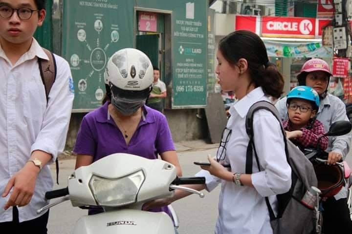 Hơn 887.000 thi Ngữ Văn THPT đề thi: Ai đã đặt tên cho dòng sông - Hình 6 Hon 887.000 thi Ngu Van THPT de thi: Ai da dat ten cho dong song-Hinh-6