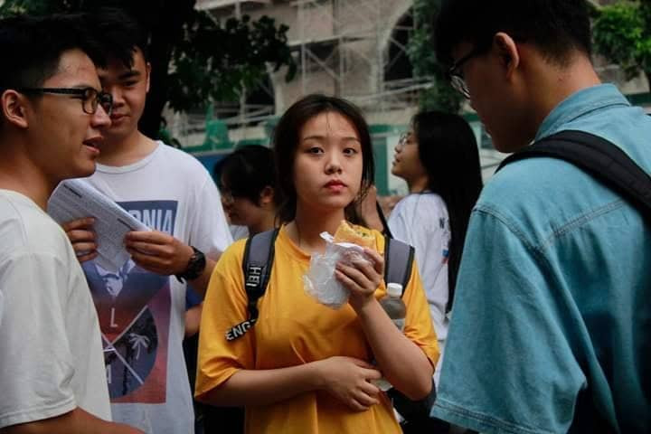 Hơn 887.000 thi Ngữ Văn THPT đề thi: Ai đã đặt tên cho dòng sông - Hình 5 Hon 887.000 thi Ngu Van THPT de thi: Ai da dat ten cho dong song-Hinh-5