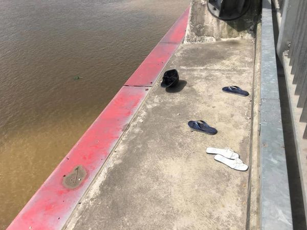 Cai nhau voi ban gai, chang trai nhay cau tu tu de lai moi doi dep-Hinh-2