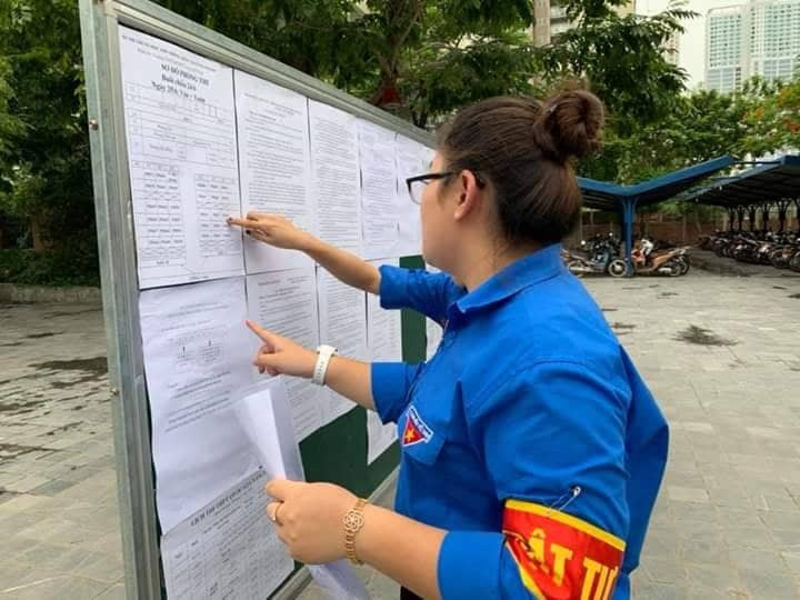 Trong đó, năm nay có 233.977 thí sinh chỉ đăng ký để xét tốt nghiệp THPT mà không có nhu cầu dùng kết quả thi để xét tuyển vào các trường đại học (chiếm 26,38%); 622.925 thí sinh thi đăng ký để xét tốt nghiệp và tuyển sinh ĐH, CĐ (chiếm 70,22%); 30.202 thí sinh chỉ đăng ký để xét tuyển ĐH, CĐ (chiếm 3,04%). 