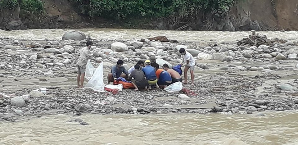 Lu cuon o Lai Chau: Tim thay thi the nan nhan thu 3