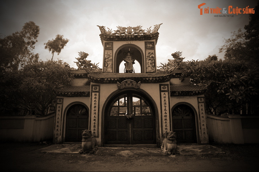 Càng về sau, nhiều người dân đến thảo am để nghe giảng Phật pháp. Kể từ đó, danh tiếng của am và vị thiền sư lan rộng khắp nơi và truyền đến tai chúa Nguyễn Phúc Chu. Am do ngài lập được chúa ban tặng biển ngạch “Sắc Tứ Thiên Ấn Tự”.