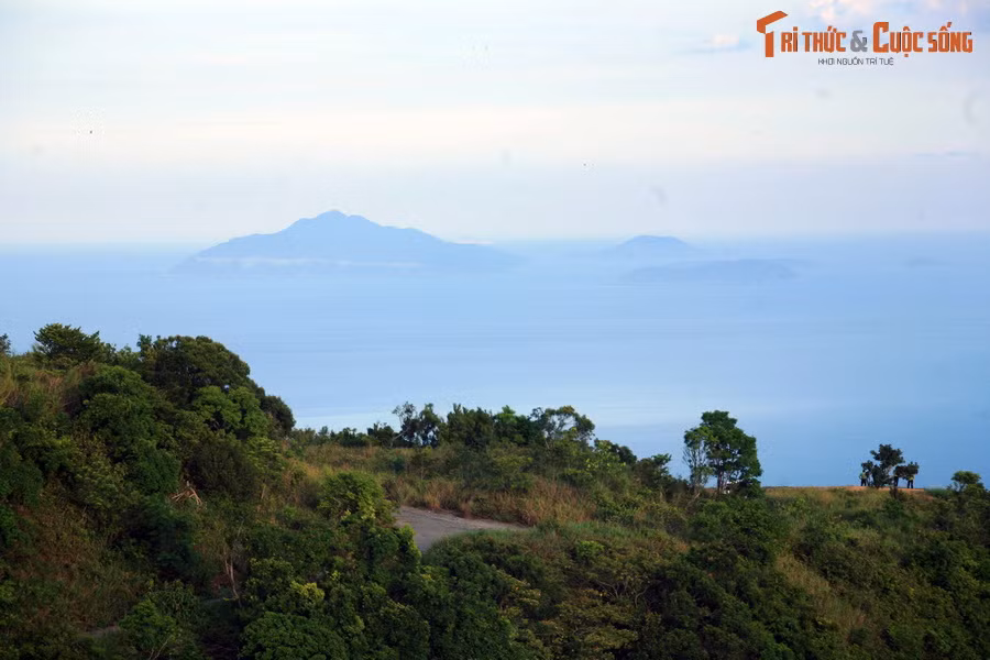 Từ bán đảo Sơn Trà Đà Nẵng nhìn ra Cù Lao Chàm, thuộc địa phận thành phố Hội An, tỉnh Quảng Nam.