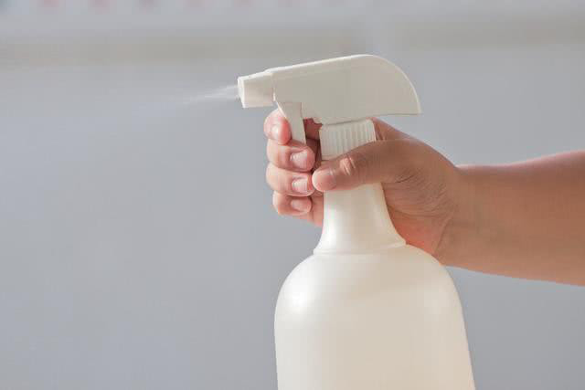 Bi quyet an toan khi nhan hang tu shipper trong mua dich COVID-19