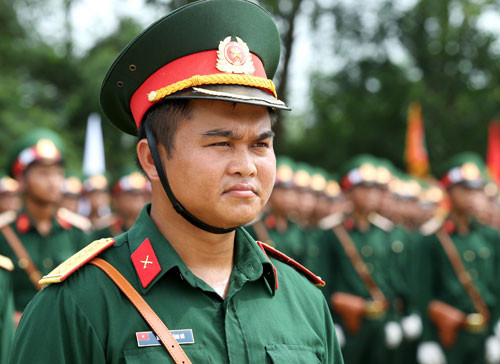 Trời nóng nhưng các khối luyện tập nghiêm túc, trách nhiệm và tự hào khi được tham gia ngày hội lớn của đất nước.