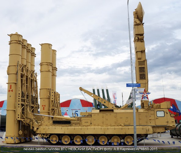 Tầm hiệu quả của nó đối với mục tiêu bay là ngoài 200 km, nhưng chắc có lẽ phải lớn hơn tầm bắn 250 km của tên lửa 9M82M được đài radar 9S32M dẫn bắn.