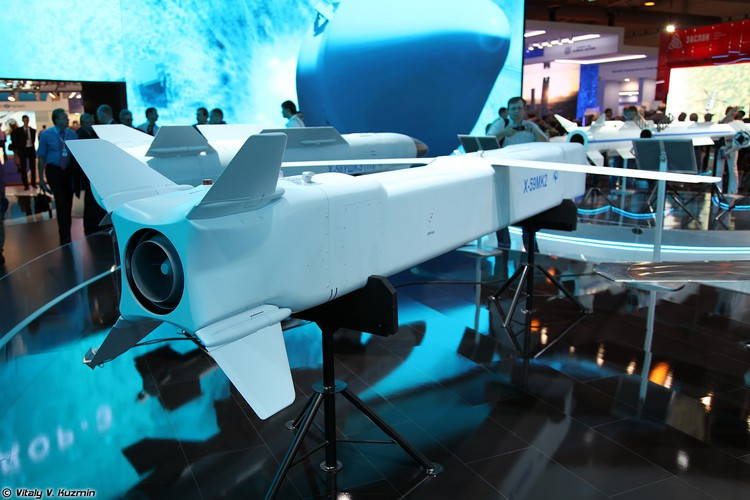 Quay trở lại năm 2004, KTRV đã ký một thỏa thuận với Bộ Quốc phòng liên bang Nga để phát triển phần mềm điều khiển cho tên lửa hành trình siêu âm.