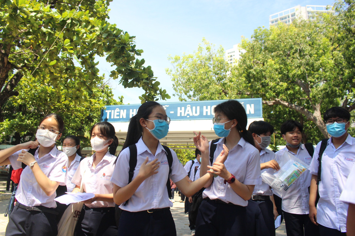 Tuyen sinh vao lop 10 nam 2022: Can lam gi cho cac thi sinh?