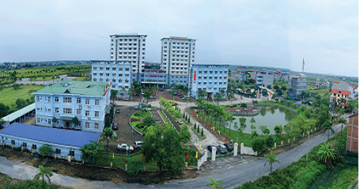  Trường ĐH Công nghiệp Dệt may Hà Nội: Thí sinh có thể xét tuyển điểm học bạ lớp 11 và học kỳ 1 lớp 12 theo tổ hợp các môn đăng ký hoặc điểm học bạ lớp 12 theo tổ hợp các môn đăng ký.