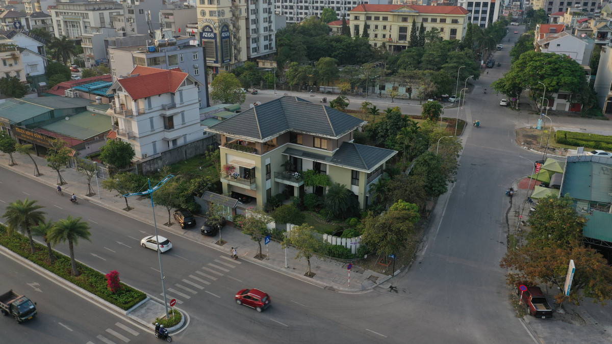 Đường sá được quy hoạch thuận tiện.