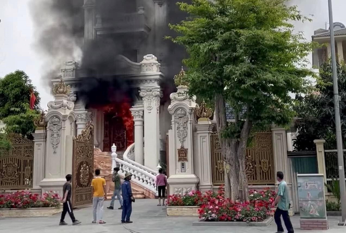 Nguyen nhan vu chay toa lau dai tien ty o Quang Ninh