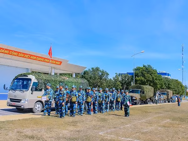 Diễn tập cơ động lực lượng.