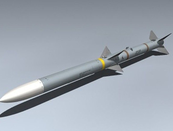 Đơn giá một quả AIM-120 chừng 300.000-400.00 USD với các phiên bản từ AIM-120A đến C và lên tới "giá khủng" 1,78 triệu USD/quả với phiên bản AIM-120D.