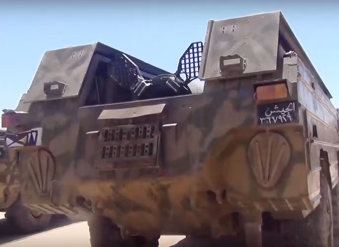 Đạn tên lửa sử dụng hệ dẫn đường quán tính (các phiên bản sau bổ sung chức năng tham chiếu GPS hoặc GLONASS).