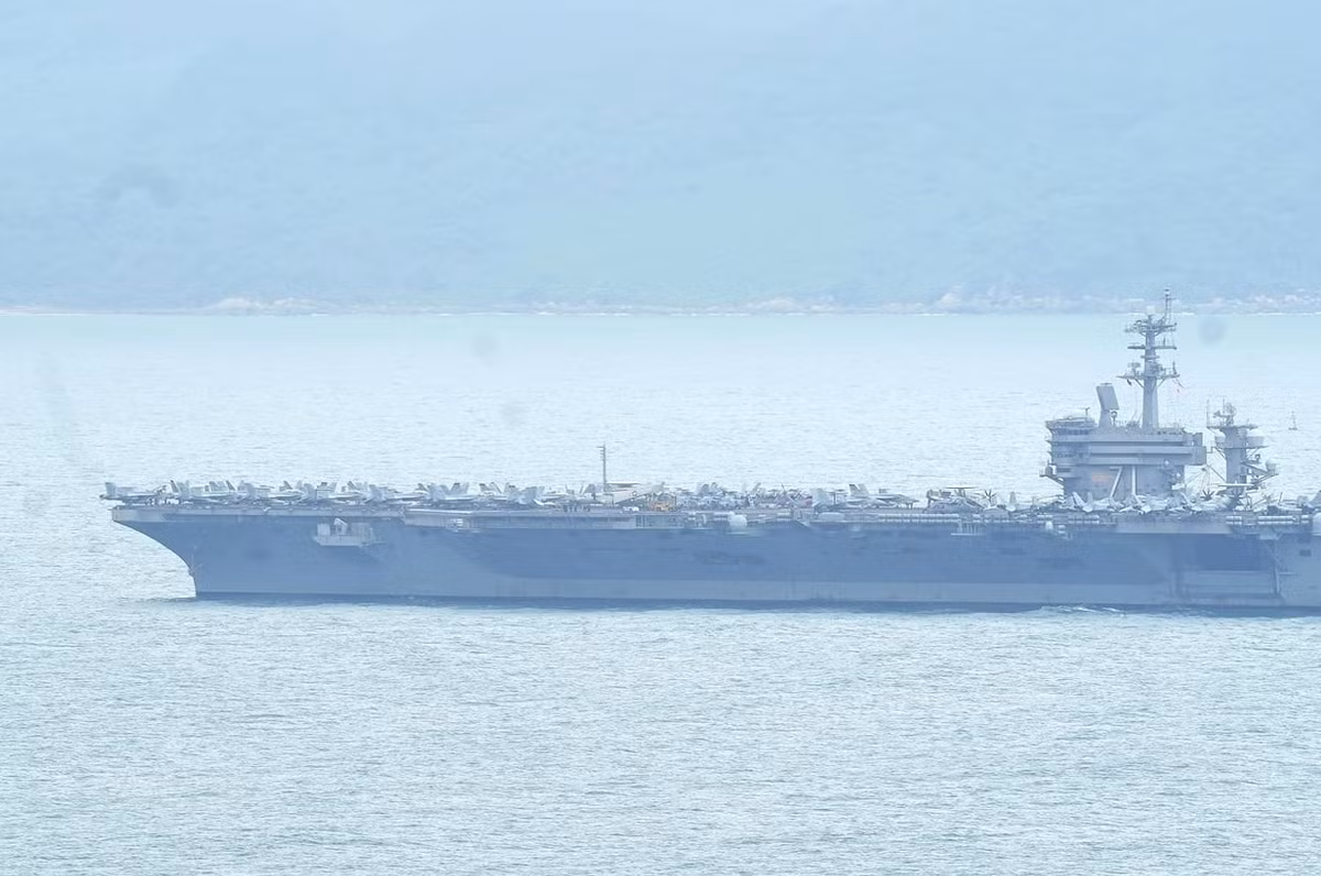 Lễ đón chính thức tàu USS Theodore Roosevelt sẽ được tổ chức vào chiều 5/3 tại cảng Tiên Sa. Các thủy thủ trên tàu dự kiến tham gia một số hoạt động giao lưu nhân dân như thể thao, ca nhạc từ ngày 5 - 7/3.