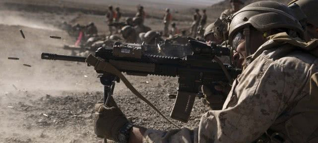 Thổ Nhĩ Kỳ hiện phải căng sức đối phó trên biển Địa Trung Hải và Libya ở phía tây. Trên mặt trận phía đông, Thổ Nhĩ Kỳ phải đối phó với lực lượng chính phủ Syria và lực lượng người Kurd. Ở phía Địa Trung Hải và Libya, có liên quan đến dầu khí, những tài nguyên này là nền tảng của kế hoạch "Ngôi nhà xanh" của Thổ Nhĩ Kỳ, nên có tính chất sống còn.