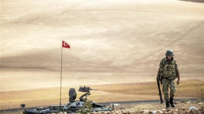 Nga cũng là một yếu tố quan trọng khác mà Thổ Nhĩ Kỳ cần xem xét, mối quan hệ hiện nay giữa Thổ Nhĩ Kỳ với Mỹ và phương Tây luôn căng thẳng, Thổ Nhĩ Kỳ đã đấu tranh quyết liệt với Hy Lạp và Síp về tài nguyên dầu khí ở Địa Trung Hải và EU có thái độ rất rõ ràng, biên giới Hy Lạp - Thổ Nhĩ Kỳ là biên giới EU - Thổ Nhĩ Kỳ.