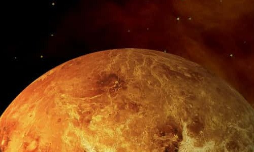 Vào năm 2022, NASA đã công bố những hình ảnh tuyệt đẹp được chụp khi Tàu thăm dò Mặt trời Parker bay ngang qua Sao Kim. Chúng là những hình ảnh ánh sáng nhìn thấy đầu tiên về hành tinh, cho thấy các đặc điểm bề mặt của nó, bao gồm lục địa, đồng bằng và các dãy núi.