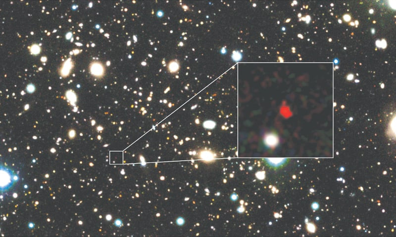 Fabio Pacucci, một nhà thiên văn học tại Trung tâm Vật lý Thiên văn Harvard – Smithsonian đã phát hiện ra HD1 trong dữ liệu thu thập được trong hơn 1.200 giờ quan sát bằng Kính viễn vọng Subaru, Kính viễn vọng VISTA, Kính viễn vọng Hồng ngoại Vương quốc Anh và Kính viễn vọng Không gian Spitzer.