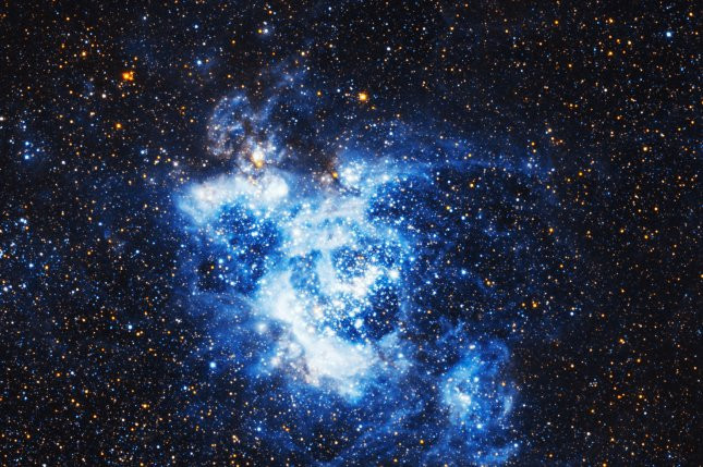 Một thiên hà tồn tại cách Trái đất khoảng 13,5 tỷ năm ánh sáng đã phá kỷ lục về vật thể xa nhất từng được nhìn thấy.