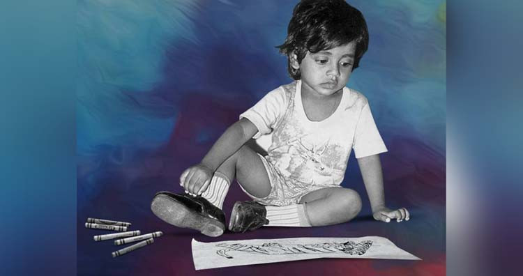 Edmund Thomas Clint, một thần đồng nghệ thuật hội họa sinh ngày 19/ 5/1976, tại Kochi, Kerala. Cuộc sống của cậu trên trái đất chỉ vỏn vẹn 6 năm 11 tháng, nhưng trong thời gian ngắn ngủi này, cậu ấy đã tạo ra khoảng 25.000 tác phẩm nghệ thuật. Được sự động viên của cha mẹ. Clint nhanh chóng đam mê vẽ tranh từ phấn, chì màu đến màu nước. 