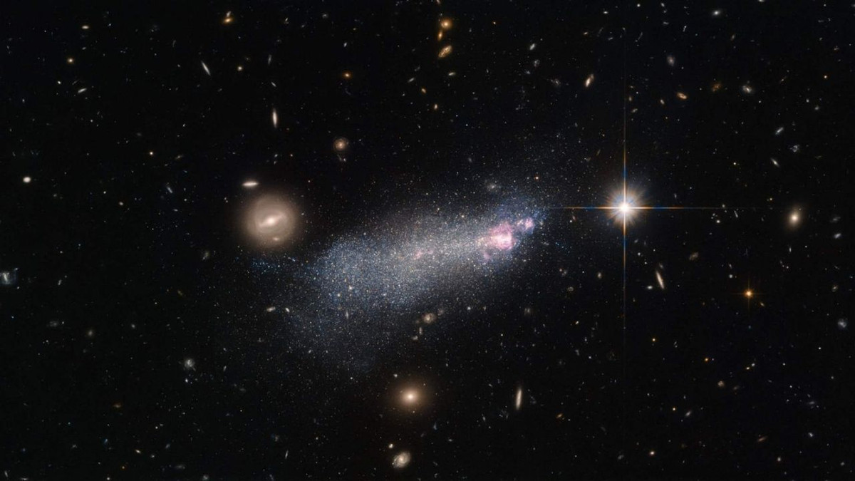 Các nhà nghiên cứu viết rằng, Earendel xa có niên đại khoảng 900 triệu năm sau Vụ nổ Big Bang, có thể đặt nó vào thế hệ sao đầu tiên trong vũ trụ. 