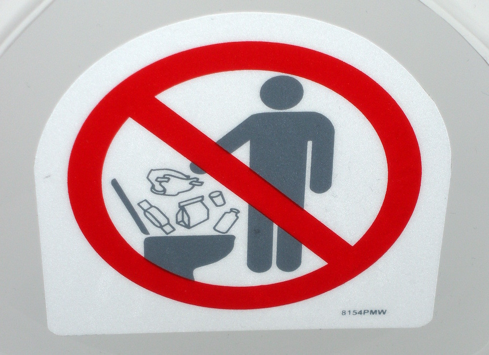 Top lý do điên rồ nhất khiến máy bay phải hạ cánh khẩn cấp - Hình 6 Top ly do dien ro nhat khien may bay phai ha canh khan cap-Hinh-6