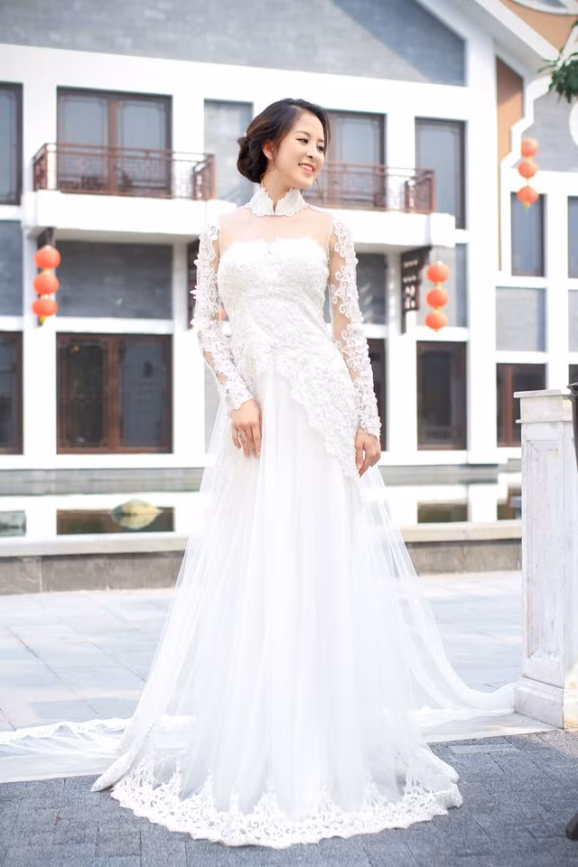 Cô sinh viên trường cảnh sát vẫn luôn theo đuổi ước mơ của mình đó là trở thành một nữ chiến sĩ công an giỏi giang giống như mẹ đẻ. Hoàng Anh chia sẻ: "Mình luôn coi mẹ - một nữ cảnh sát là hình mẫu về sự mạnh mẽ và kiên định. Chính mẹ là người tạo nên ước mơ trở thành cảnh sát của mình".