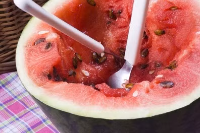 Chũa ho, cao huyét áp, dau lung bàng hạt dua háu