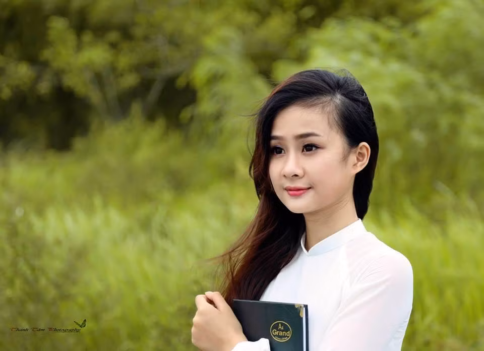 Cũng có một vài bạn trẻ vì tò mò nên đã gửi lại link bài đăng trên Fanpage Beat và mong muốn Huyền Ngọc xác minh lại thông tin.