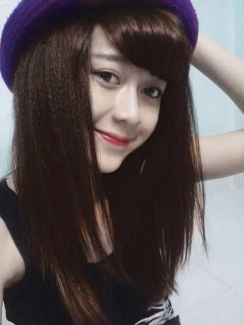 Hiện tại đang vào cuối năm học, cô giáo Phương đang khá bận bịu với công việc vào điểm, sổ sách. Nhưng cô giáo trẻ vẫn tranh thủ tìm kiếm được nhiều niềm vui bên học trò, những phút giải lao và niềm vui từ các đồng nghiệp.