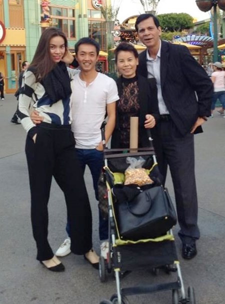 Những vấn đề liên quan đến Hà Hồ như mối quan hệ với mẹ chồng, tài sản của gia đình chồng luôn thu hút sự quan tâm của công chúng.