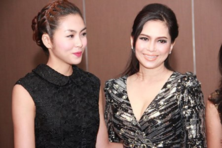 Hiện tại, nữ diễn viên toàn tâm toàn ý trong vai trò giám đốc công ty cô mới thành lập cũng như hỗ trợ gia đình chồng trong lĩnh vực kinh doanh. Nữ diễn viên Bỗng dưng muốn khóc còn thành lập một công ty hoạt động trong lĩnh vực quảng cáo và tổ chức sự kiện do chính mình đứng tên Tổng giám đốc. Khách hàng của công ty này đa phần là thương hiệu thời trang nổi tiếng, các nhãn hàng công nghệ và các sản phẩm hàng tiêu dùng đến từ tập đoàn của gia đình chồng cô.